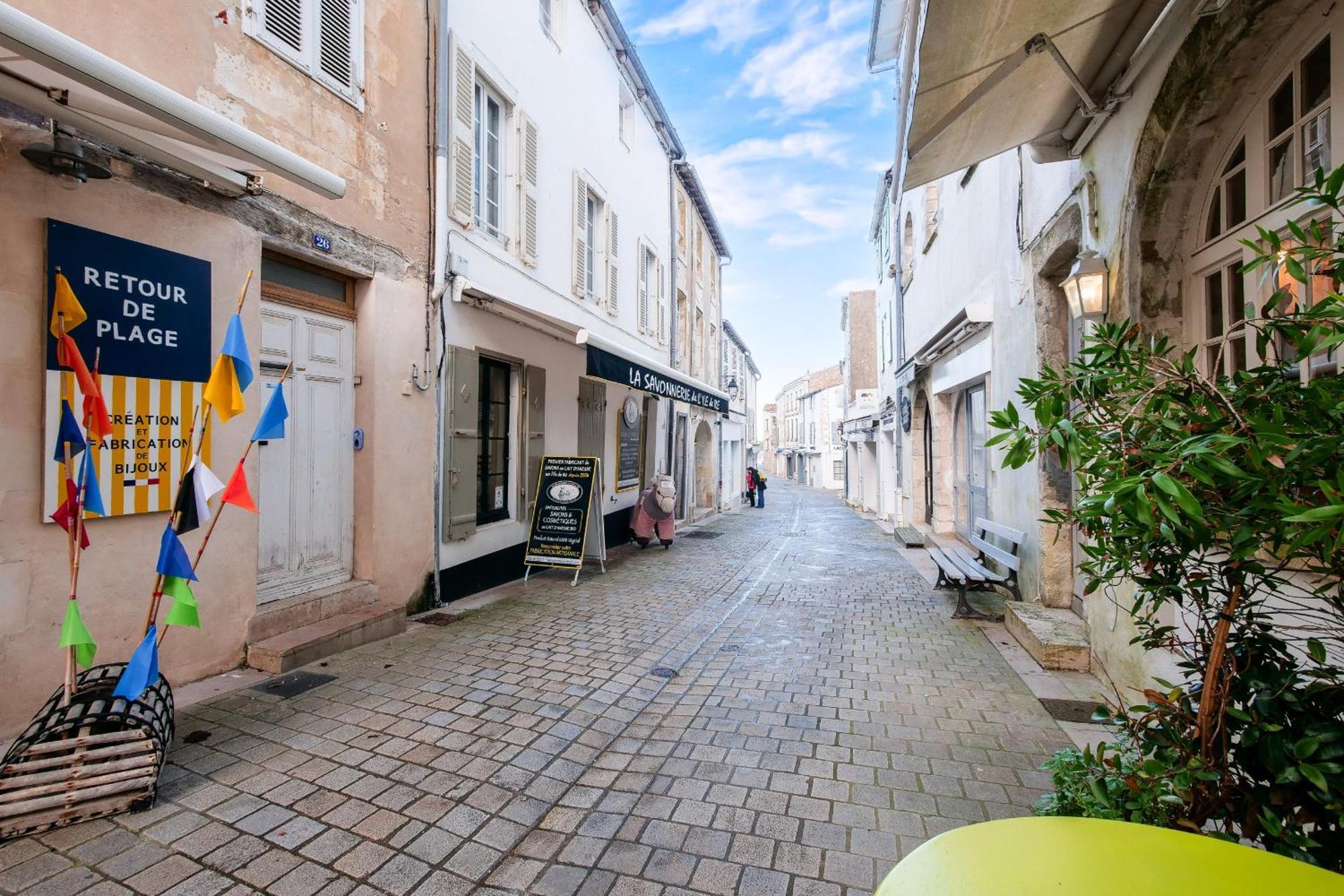 La Suite 24 - Studio Avec Terrasse A 100M Du Port De Saint-Martin-de-Ré Exteriör bild